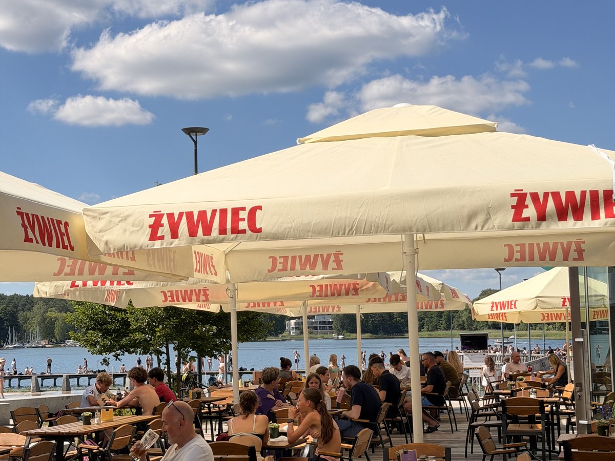 Taras Restauracji Plankton przy Plaży Miejskiej Ukiel